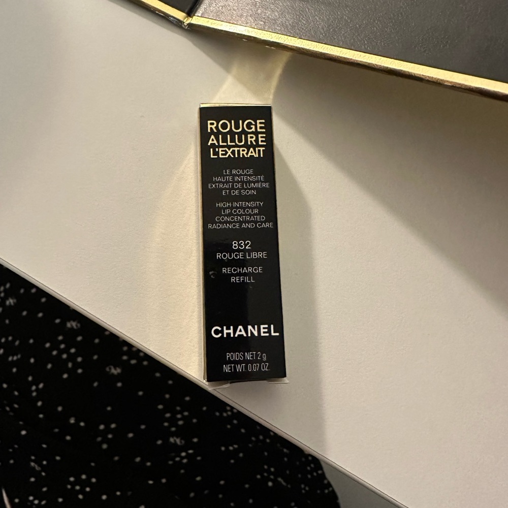 ROUGE ALLURE L'EXTRAIT - ❗️REFILL❗️shade 832